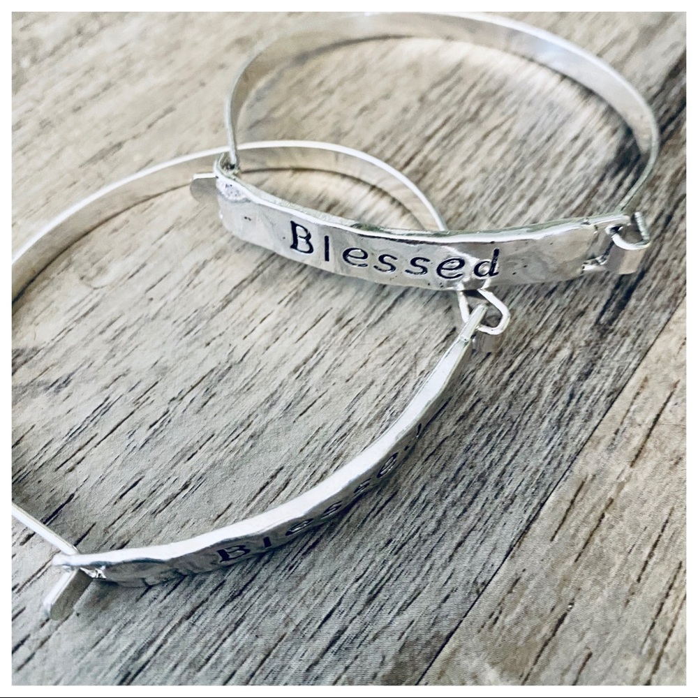 SET OF 2 BLESSED SILVER STAINLESS STEEL BANGLE - Picture 5 of 5